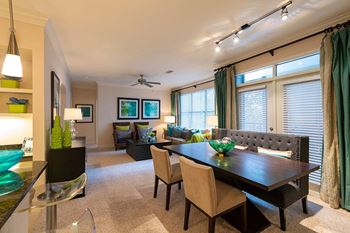 3000 Sage - nine- and ten-foot ceilings